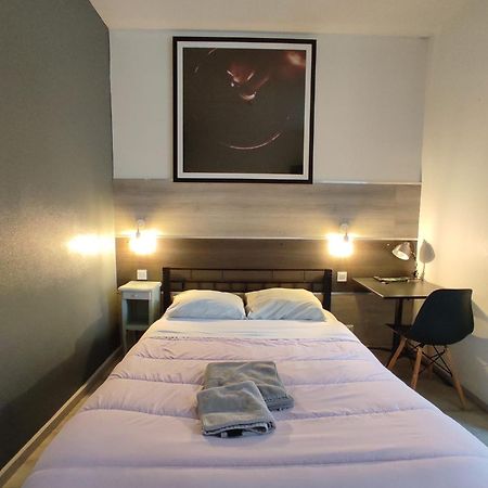 Hotel Le Bon Moine Реймс Екстер'єр фото